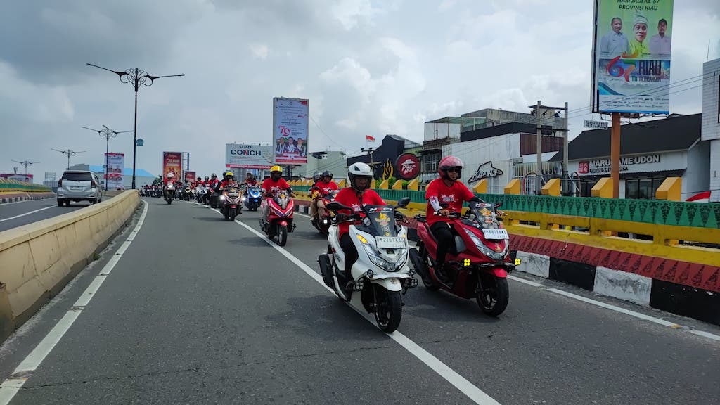 HUT ke-79 RI, Ribuan Bikers Honda PCX Gelar Convoy Merdeka di Seluruh Indonesia