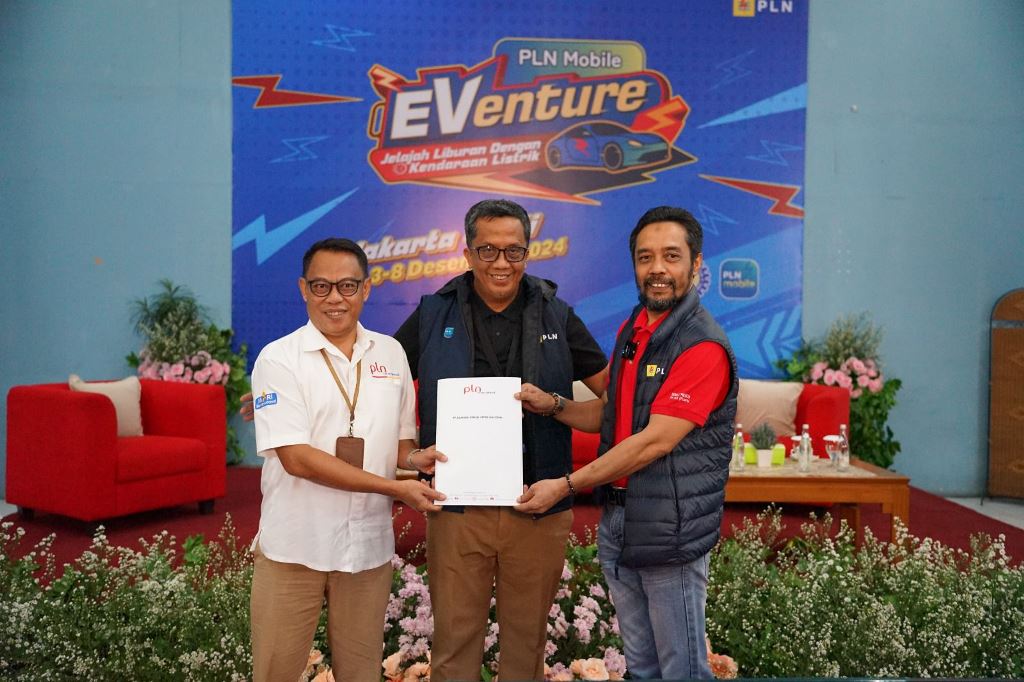 Hadir di Bandung, Etape 2 PLN Mobile EVenture 2024 Bawa Semangat Berkendara Kendaraan Listrik Demi Wujudkan Transisi Energi