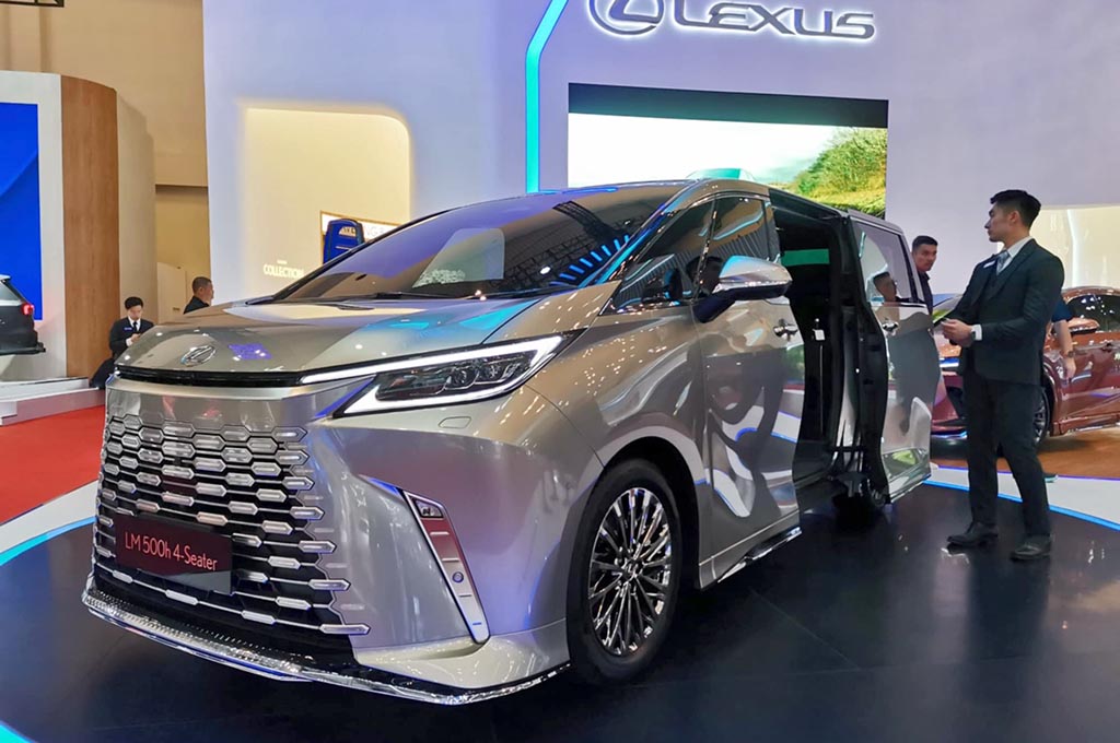 Barisan MPV Premium di GJAW 2024, Mana Favoritmu?
