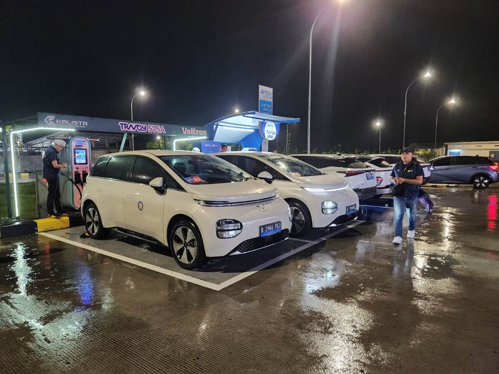Roadshow PLN Mobile EVenture 2024 Tiba di Semarang, Ajang Pembuktian Performa Kendaraan Listrik