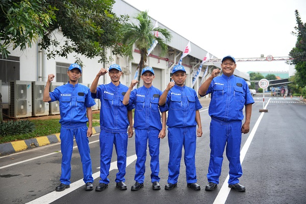 Makna Seragam Baru Teknisi Bengkel Resmi Suzuki
