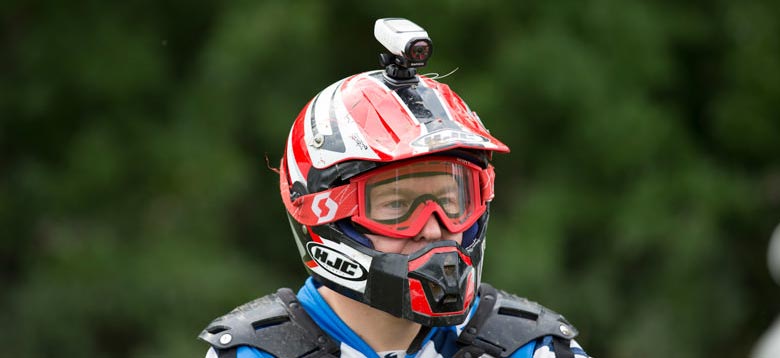 Tips Pasang Action Cam di Helm, Ini Posisi yang Pas