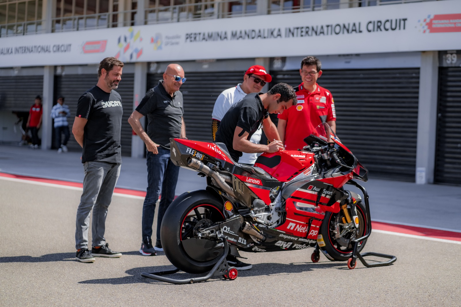 Danilo Petrucci Bernostalgia dengan Desmosedici GP20 di Sirkuit Mandalika