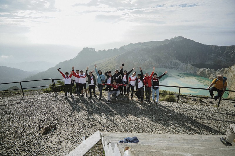 Rekomendasi Destinasi Eksotis di Pulau Flores yang Cocok Buat Motoran