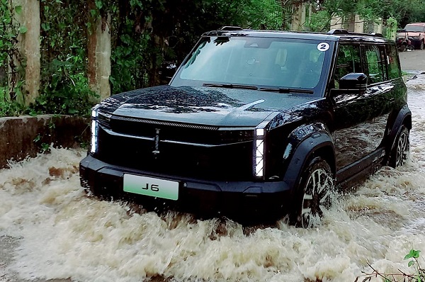 Chery Merilis Harga Mobil Offroad Listrik J6, Termurah Rp498 Juta