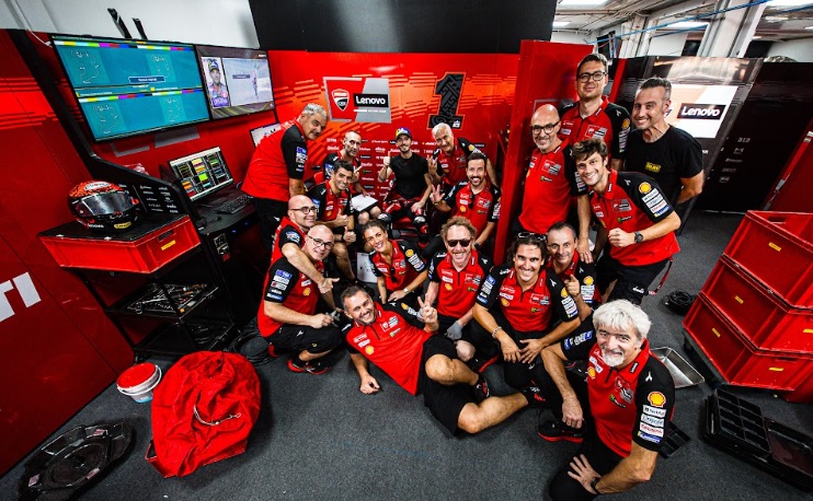Ternyata Begini Isi Paddock Tim Juara Dunia MotoGP