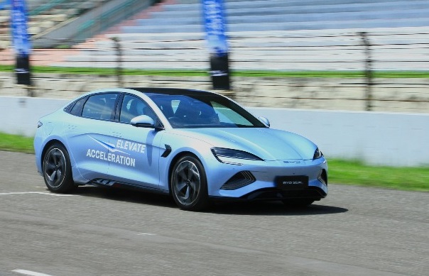 Mobil Listrik BYD Seal Tawarkan Sensasi Sports Car, 0-100 Km/Jam Cukup 3,8 Detik