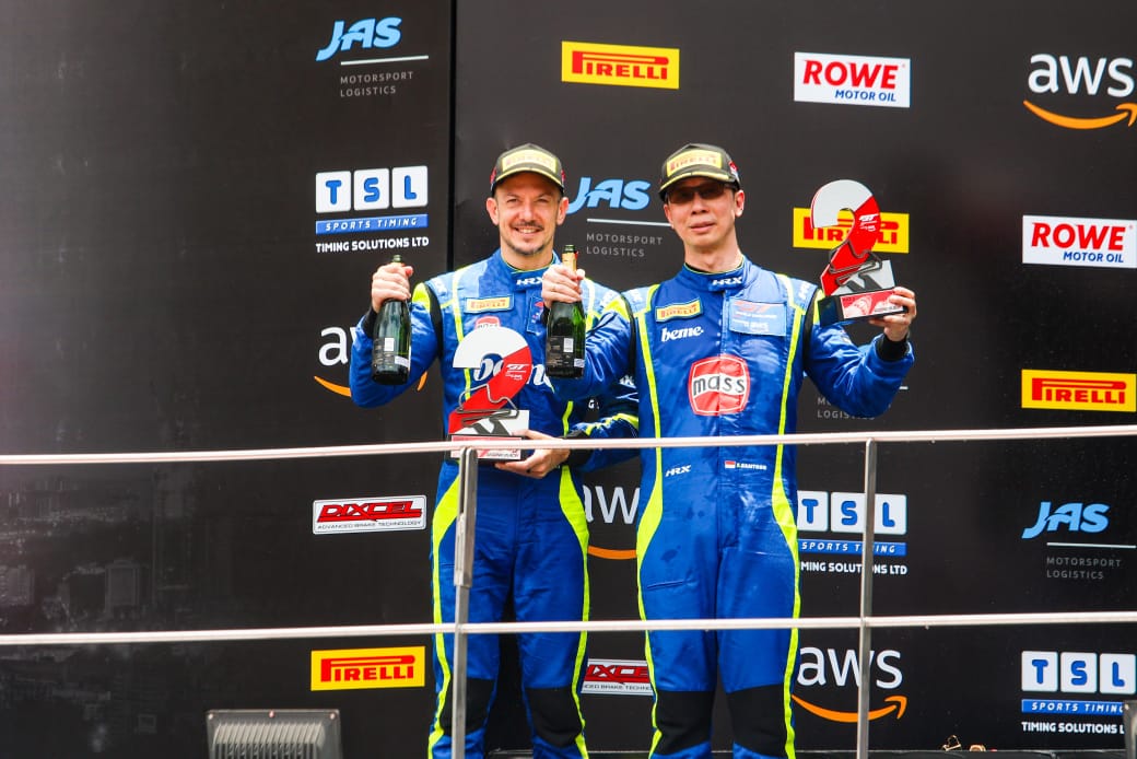 GT World Challenge Asia 2025 Round 1: Pembalap Indonesia Double Podium di Sepang