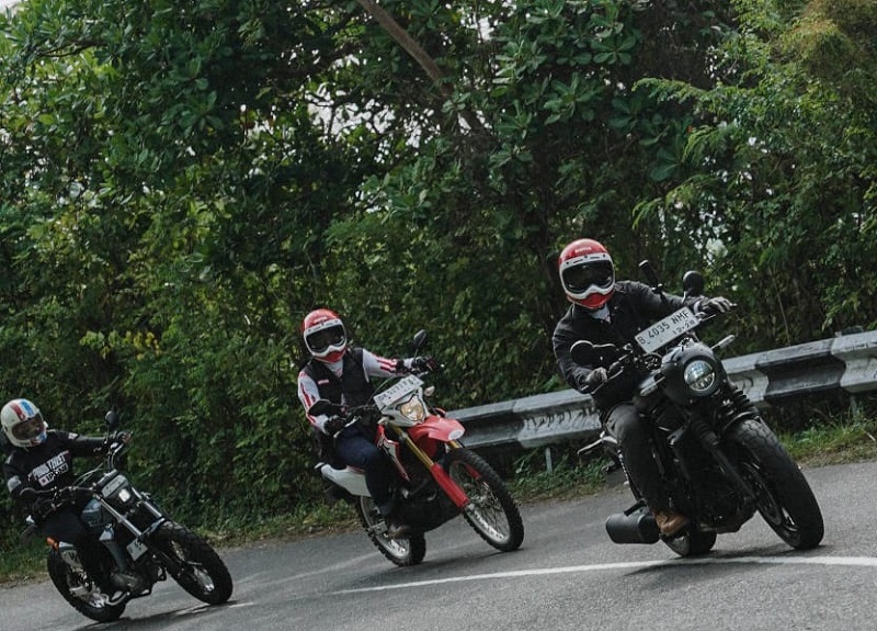 Begini Sensasi Touring 700 Kilometer Menggunakan Pelumas Premium