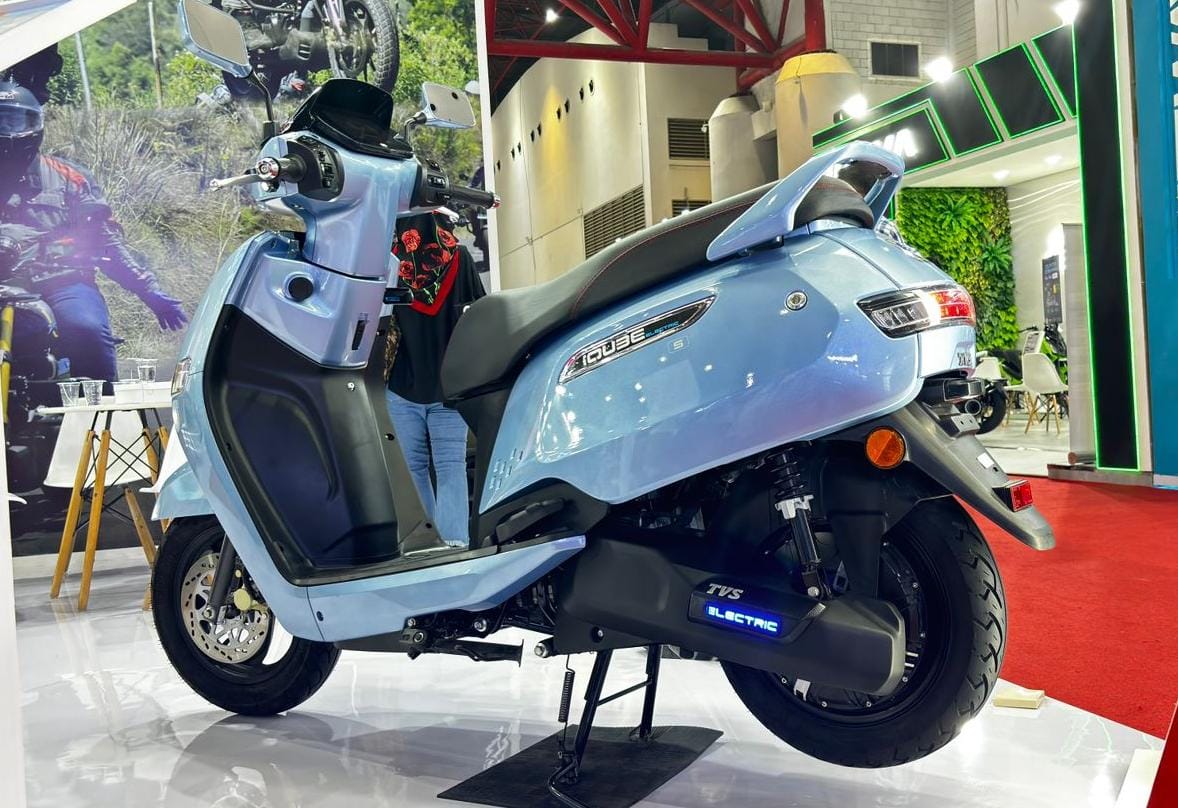 Nongol di PRJ, Intip 3 Keunggulan Motor Listrik TVS iQube