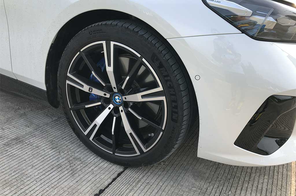 BMW i5 Touring, Ketika Prestis Bertemu Kenyamanan