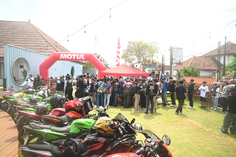 250 Bikers Meriahkan Ajang Silaturahmi Komunitas Otomotif di Bali