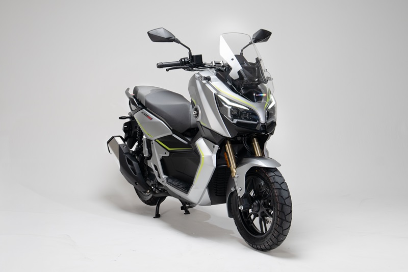 QJMotor Rilis Fort 250 Adventure CBS dan Viento AX180 CBS, Cek Harganya