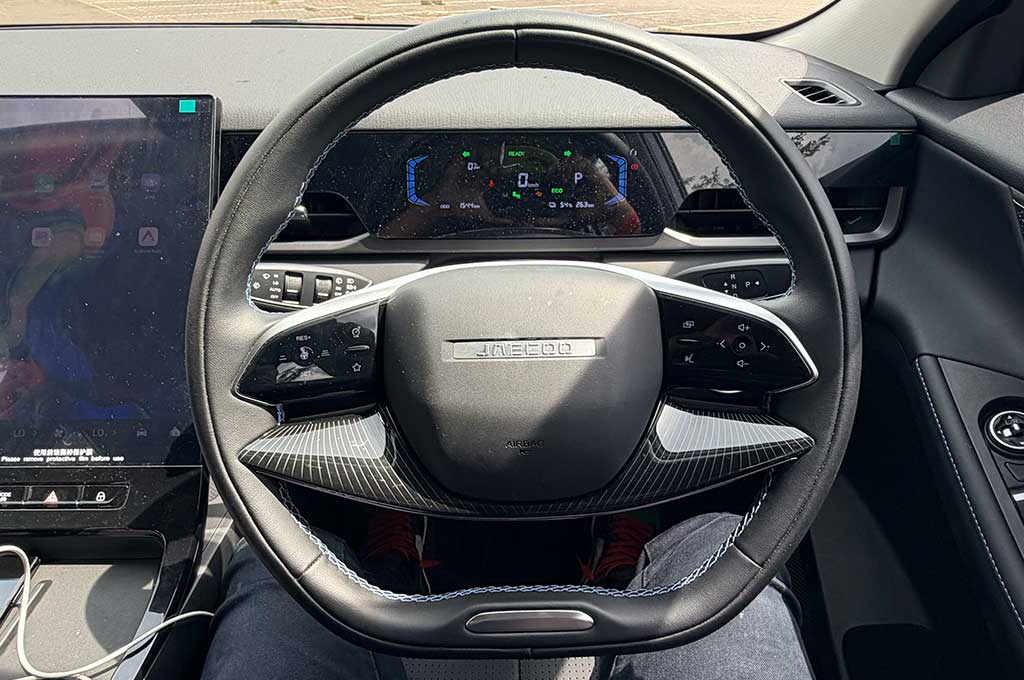 Jambakan Tenaga Jaecoo J5 Liar, Begini Cara Aman Merasakannya!