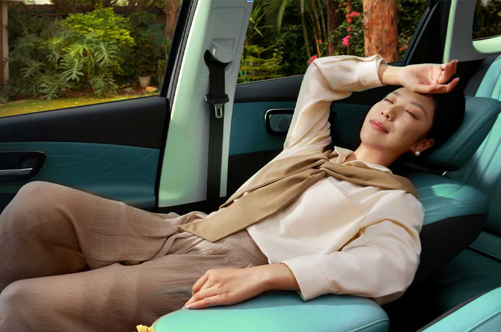 SUV Premium Berteknologi RPA & APA, Lepas L8 Debut Global di Indonesia