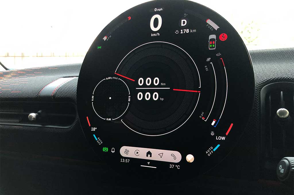MINI John Cooper Works Cabrio, Ngebut Anti Cemas ala Pembalap!