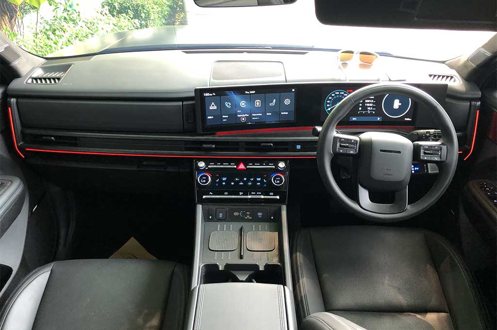 Betot SUV Unik New Santa Fe Hybrid Full Penumpang, Tetap Ajib!