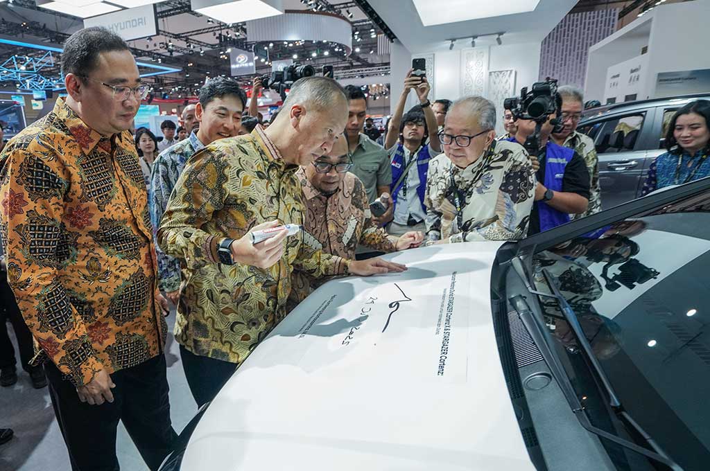 Dorong Produksi Lokal, Agus Gumiwang Tandatangani Stargazer Cartenz X