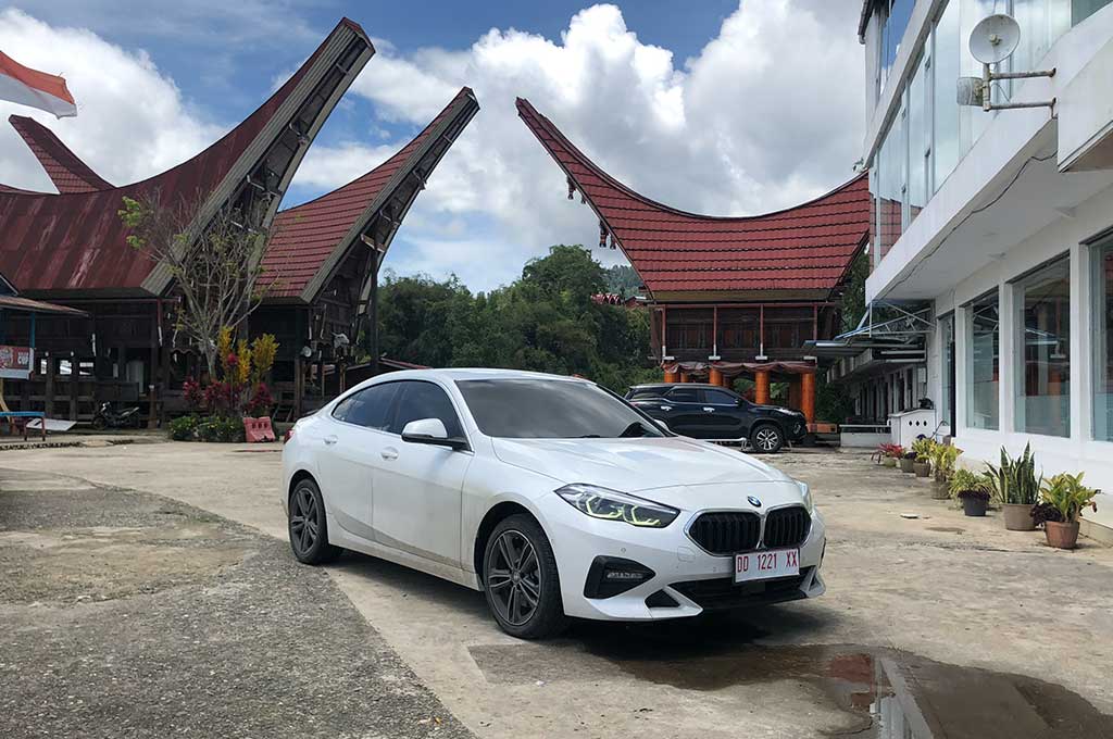 Mainan Asik Transmisi Semi Otomatis di BMW 218i Gran Coupe