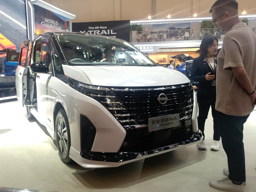 Nissan X-Trail e-POWER with e-4ORCE Manggung di GIIAS Surabaya, Cek Harganya