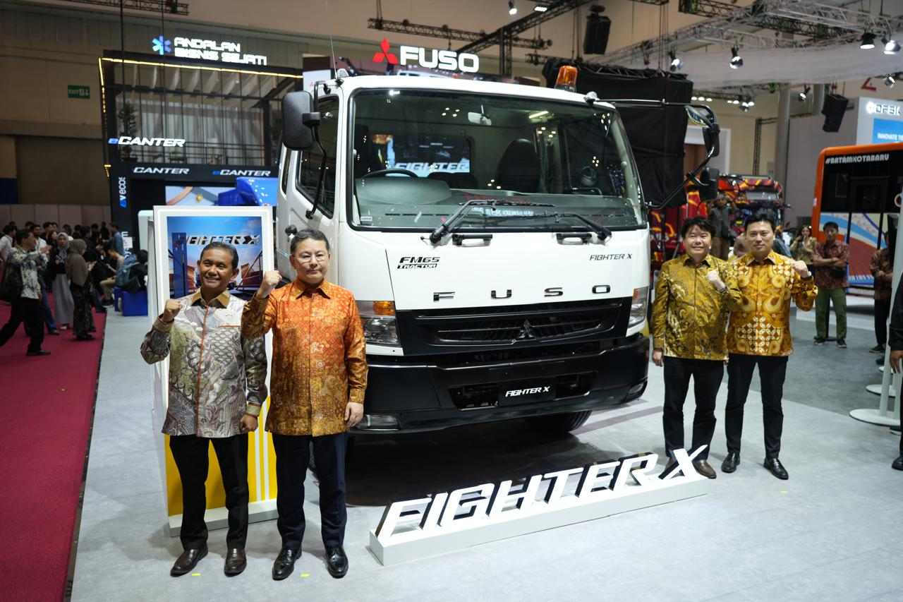 Simak Inovasi dan Produk Baru Mitsubishi Fuso di GIIAS 2025