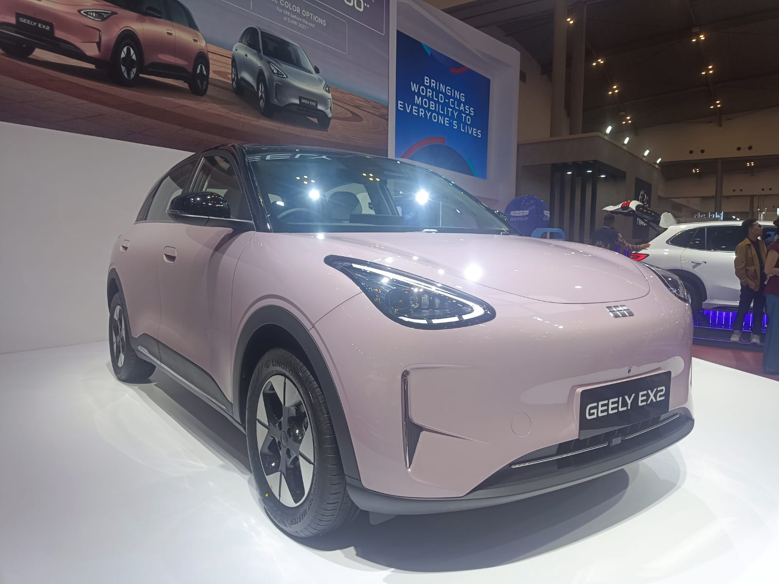 Geely Rilis Harga EX2 Max dan EX2 Pro di GJAW 2025, Mulai Rp233 Juta