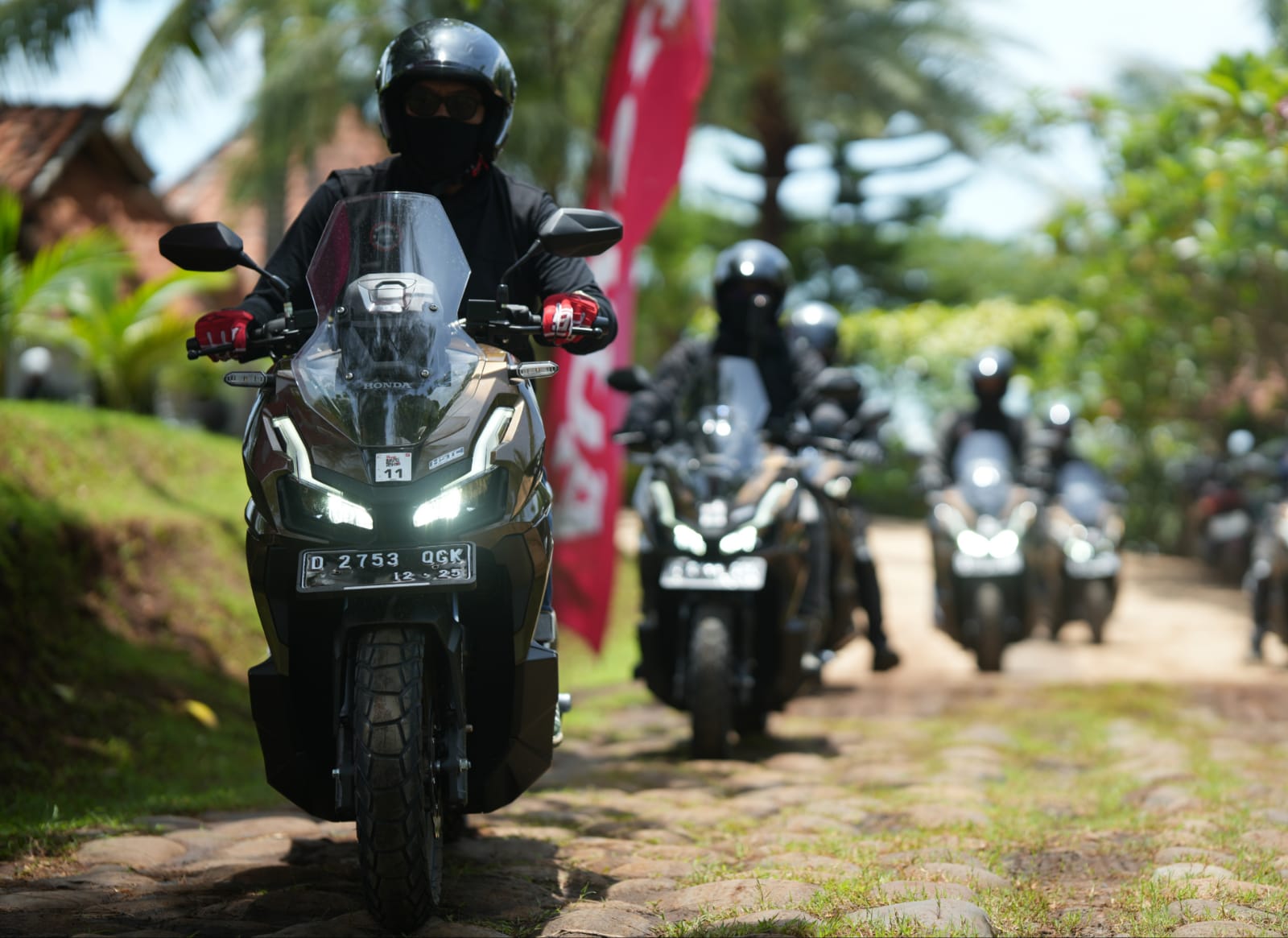 Maksimalkan Fitur Honda RoadSync di ADV160, Touring Jauh Terasa Menyenangkan