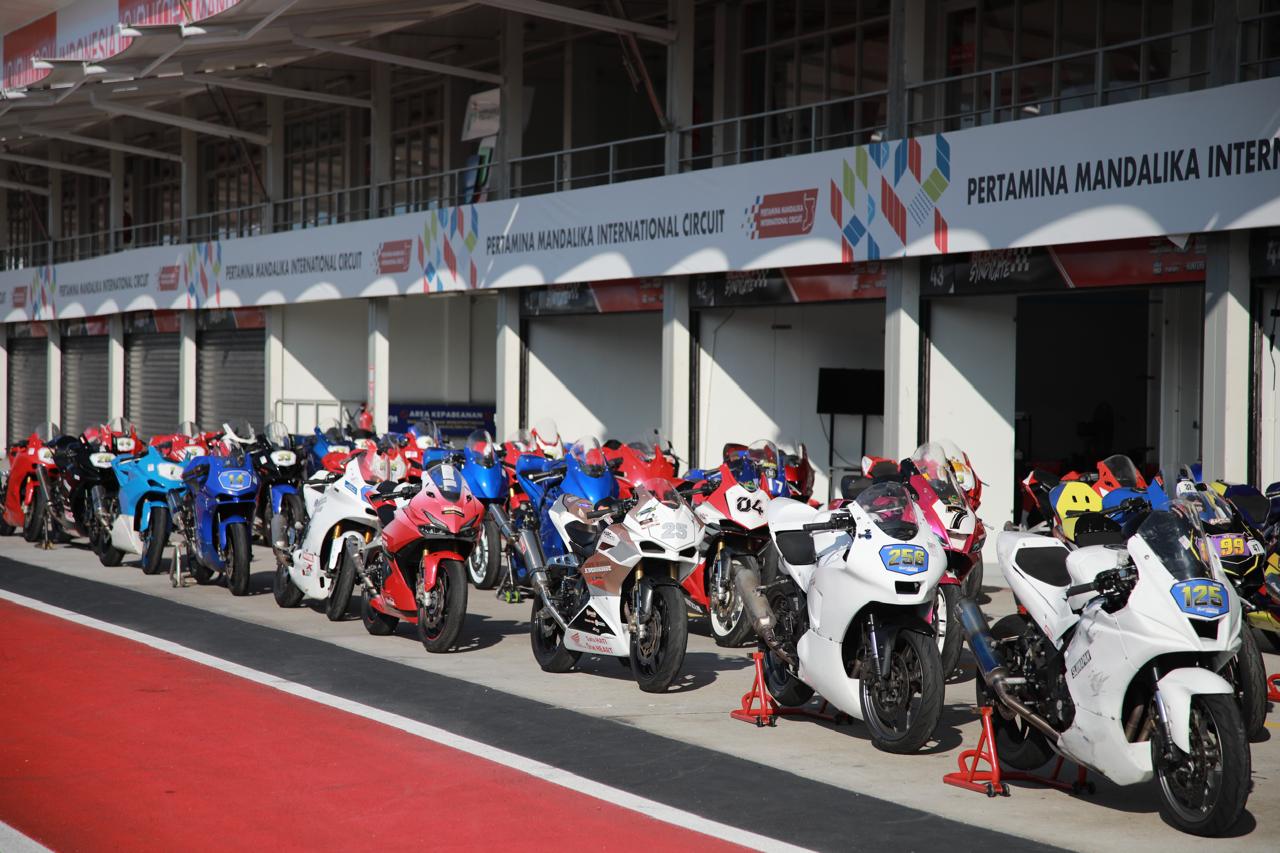 Giliran Mekanik Bengkel Melibas Lintasan Sirkuit Mandalika