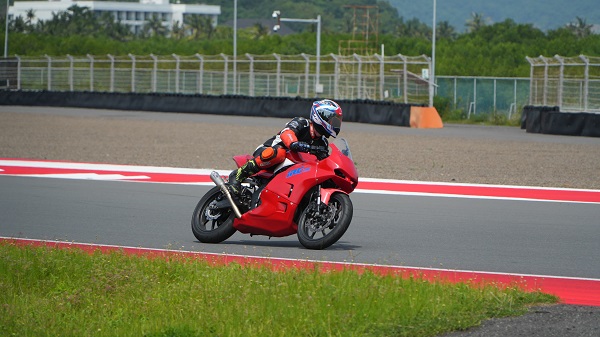 Komentator MotoGP Jajal Lintasan Sirkuit Mandalika