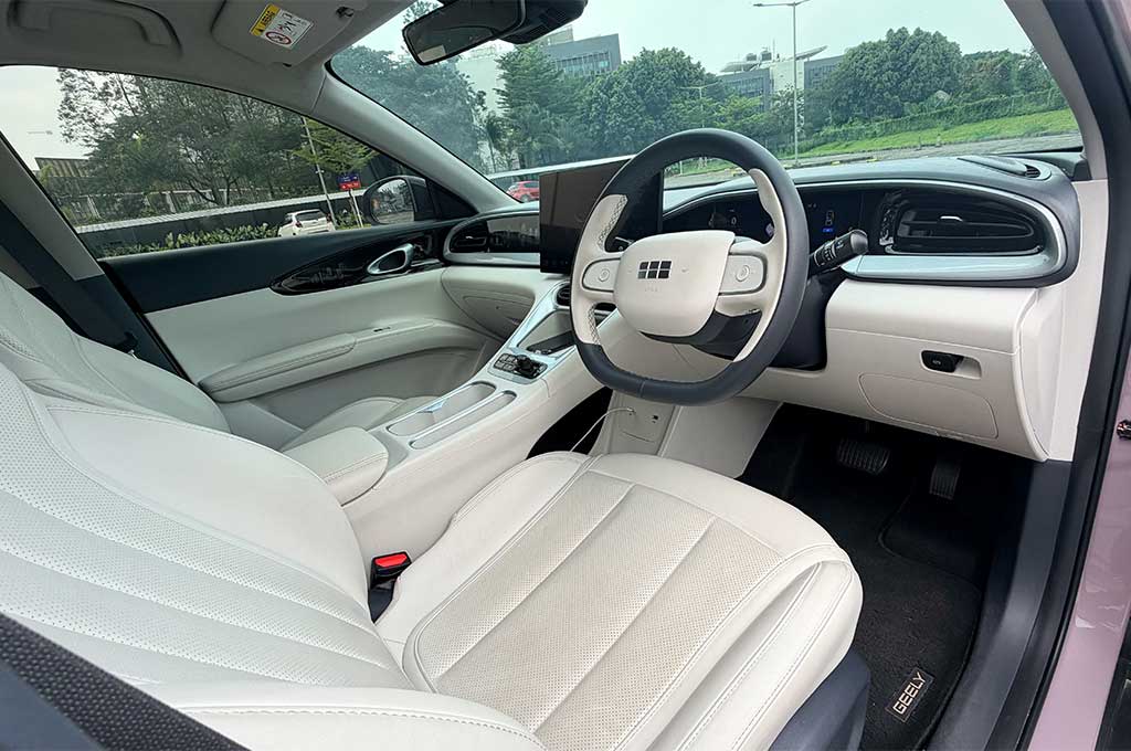 Seseruan Bareng Geely EX2 di Momen Libur ala Medcom