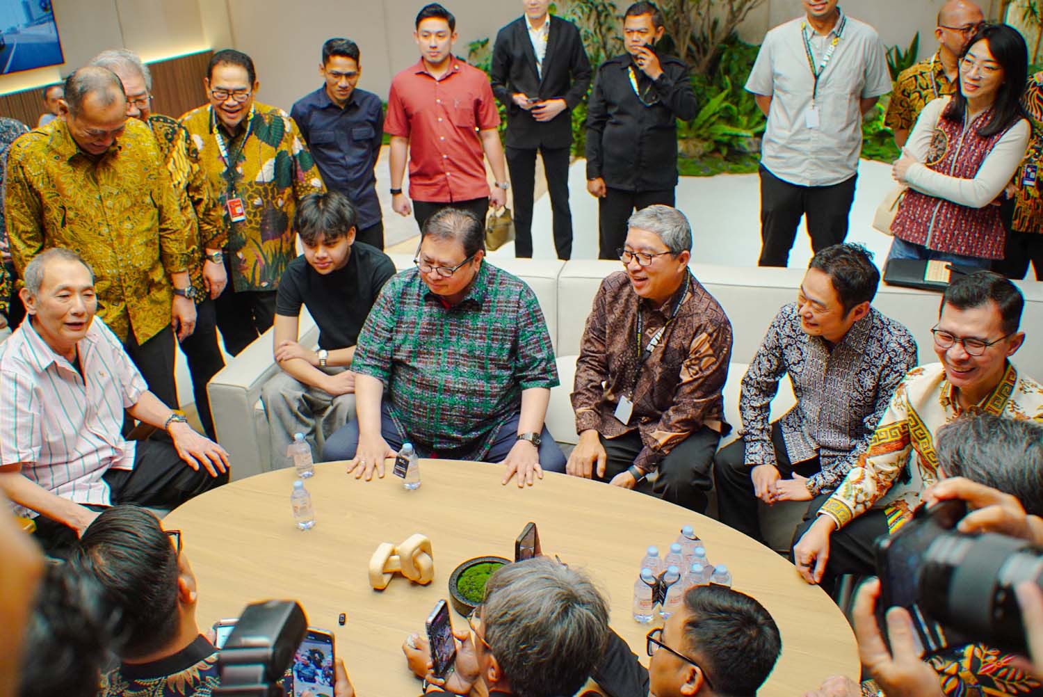 Belum Lauching, Babah Alun Borong 61 Unit Toyota Land Cruiser FJ