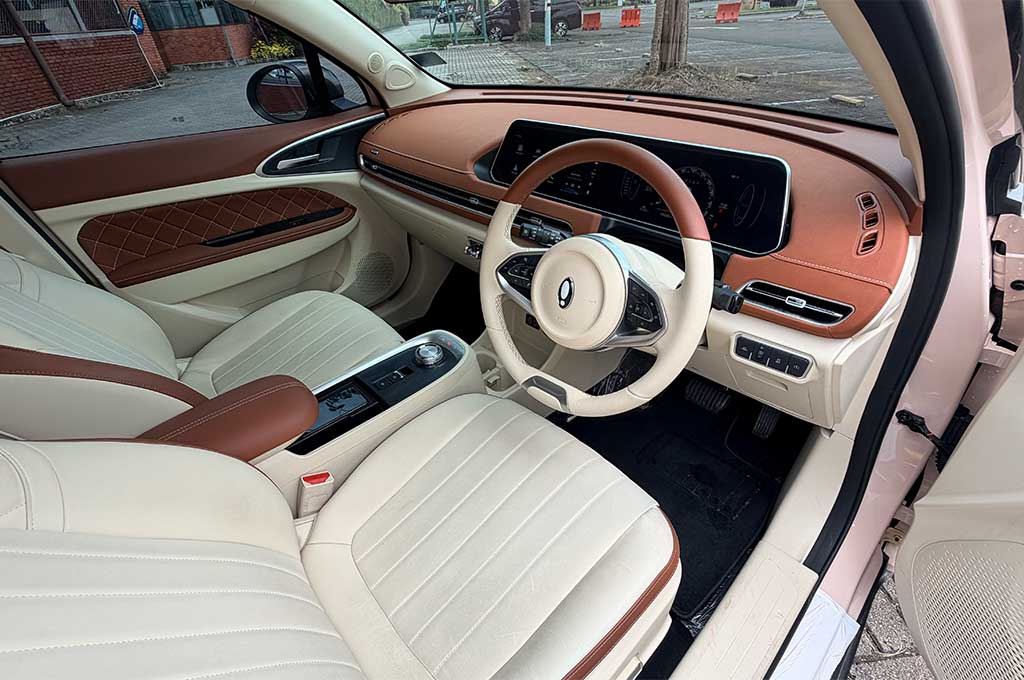 Ora 03 Mobil Listrik Simpel Tanpa Banyak Drama Utak-Atik!