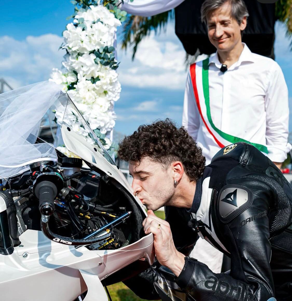 Marco Bezzecchi Menikah dengan Motor Balap Aprilia, Ini Maknanya