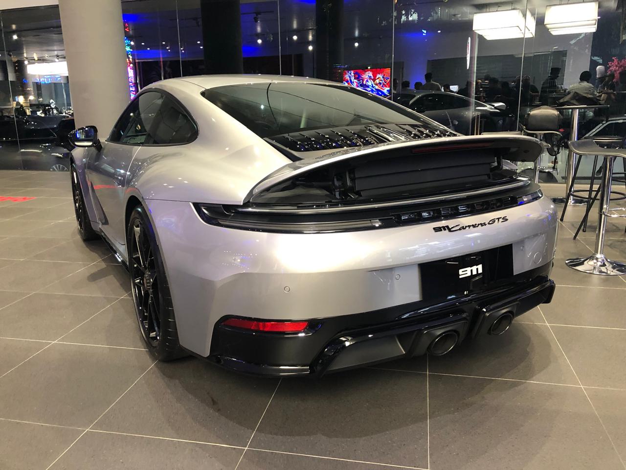 Porsche 911 Carrera GTS T-Hybrid Meluncur, 0-100 Km/Jam Cukup 3 Detik