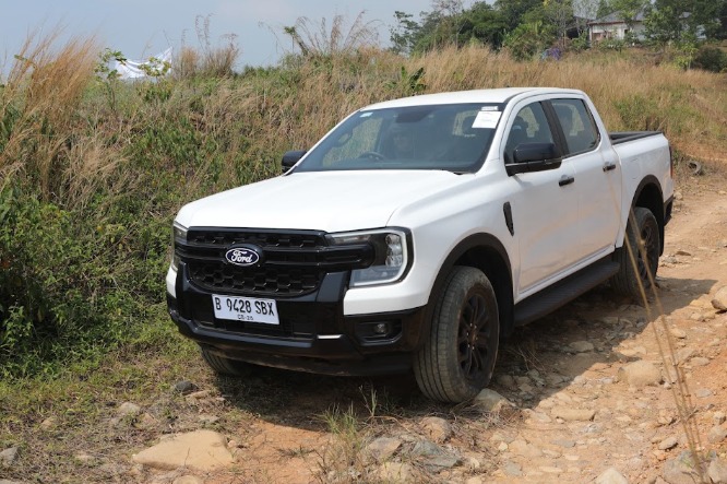 Empat Model Premium Ford Melantai di GIIAS 2026, Cek Harga Resminya