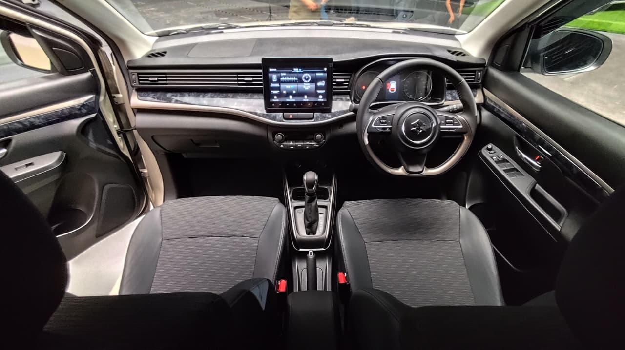 Butuh Mobil Keluarga dengan Kabin Luas, Suzuki XL7 Opsi Ideal