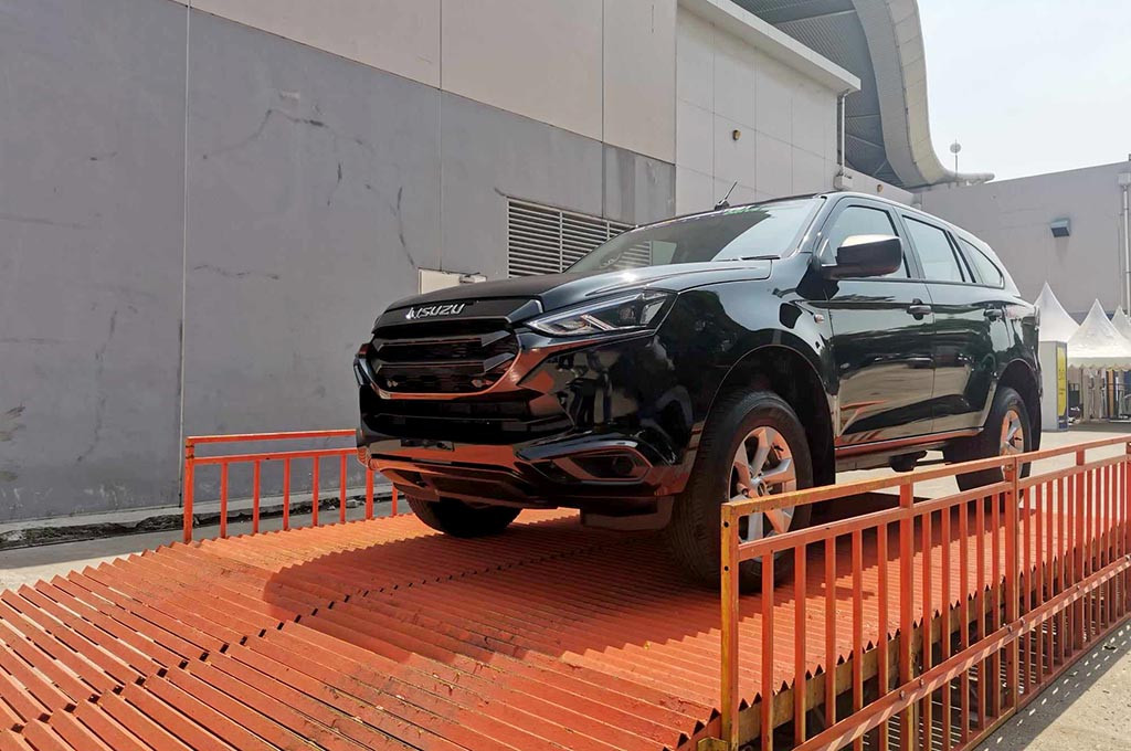 Pilihan Mobil Bekas yang Cocok untuk Medan Berat dan Jalanan Rusak