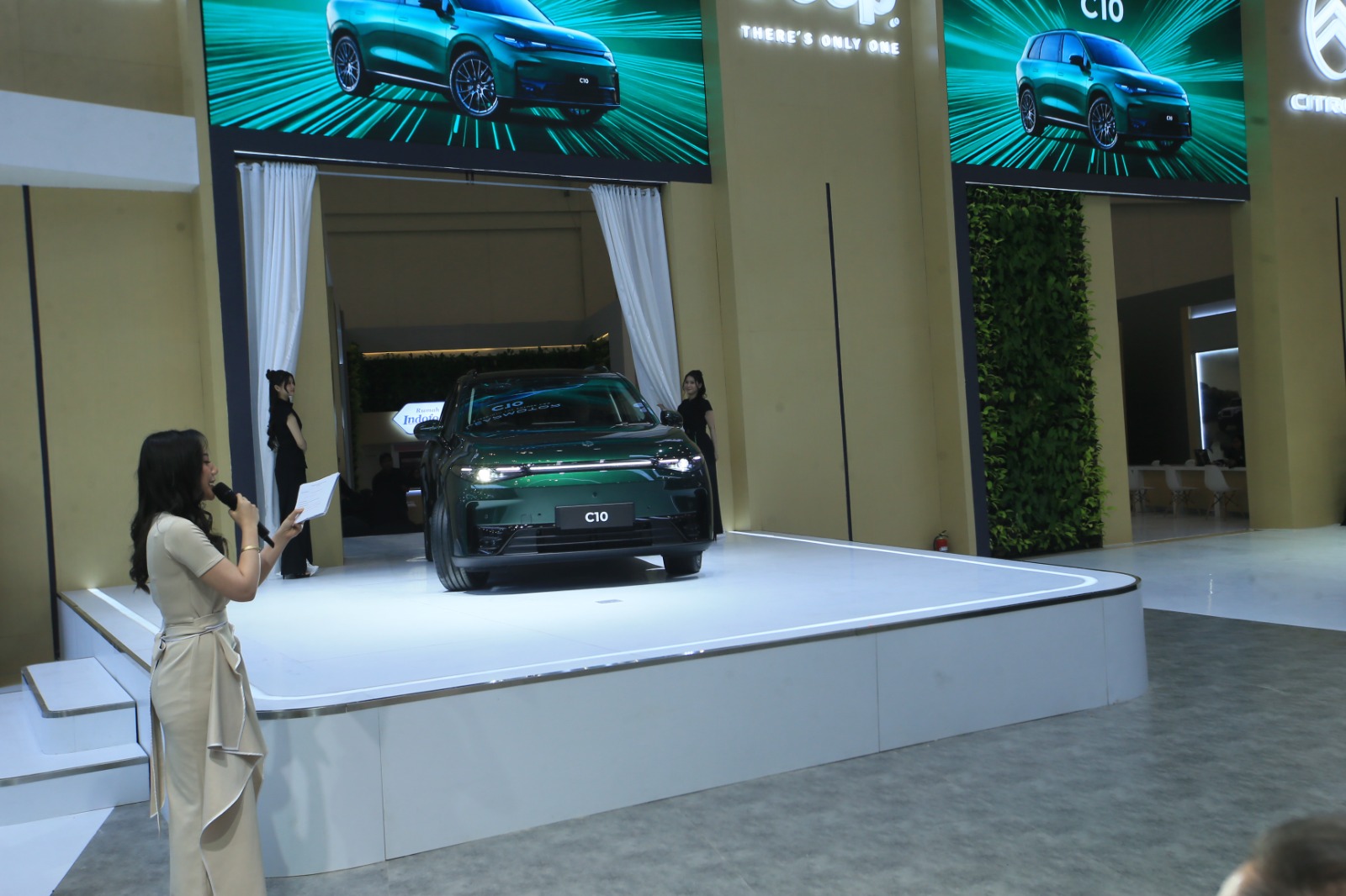 Debut di GIIAS, Leapmotor Tancap Gas Lewat Model B10 dan C10