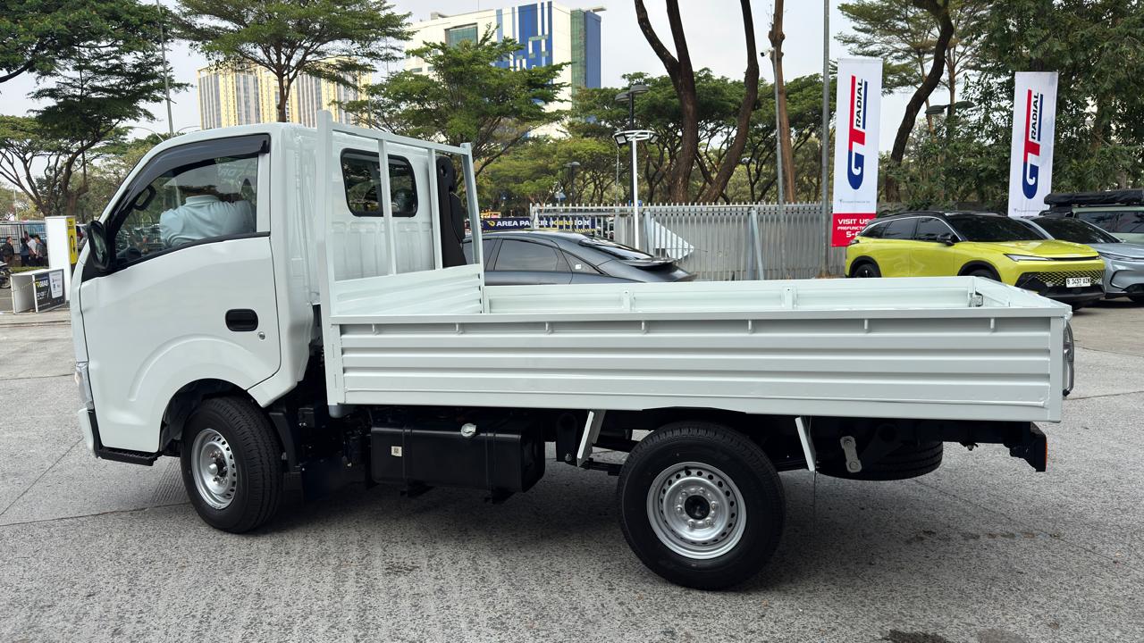 Kencan Singkat dengan Mobil Niaga Isuzu Traga, Begini Sensasinya
