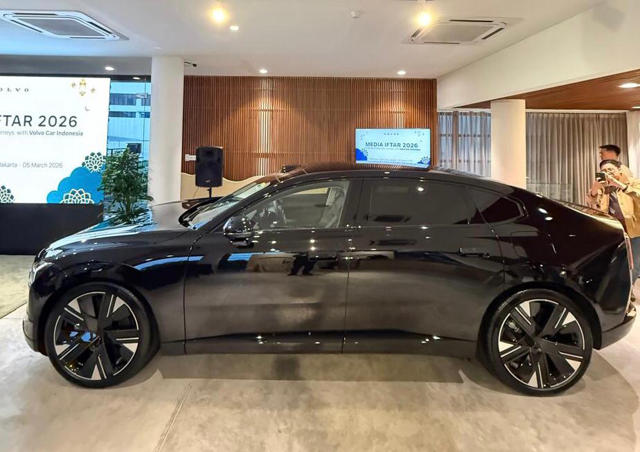 Volvo Luncurkan Sedan Listrik ES90, Dibanderol Rp2,1 Miliar