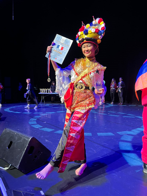 Juara, Siswa SMP Labschool Jakarta Boyong Predikat Grand Prix di Paris