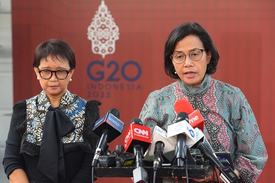Kisah Retno dan Ani, Dua Srikandi Indonesia yang Bestian dari SMA Sampai Jadi Menteri