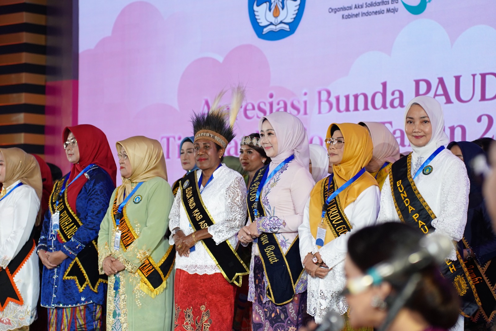 Dedikasi untuk Anak Usia Dini dari Ujung Barat dan Timur Indonesia