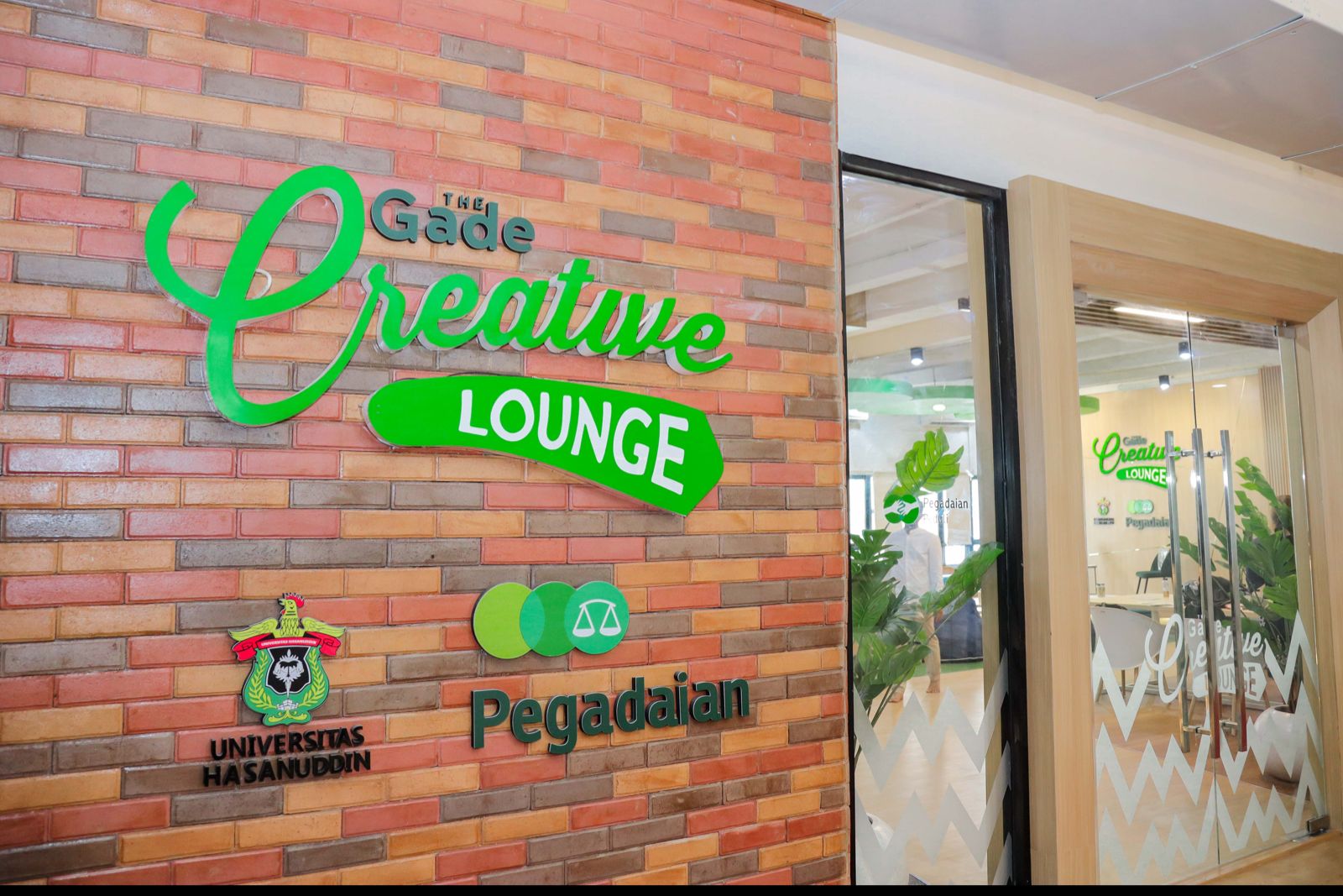 Dukung Kreativitas Anak Muda Indonesia, Pegadaian Resmikan The Gade Creative Lounge di UNHAS
