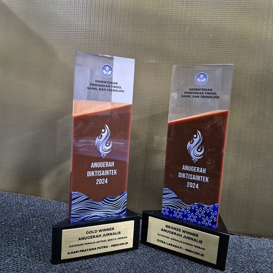 Dua Jurnalis Medcom.id Raih Gold dan Bronze Winner Anugerah Diktisaintek 2024