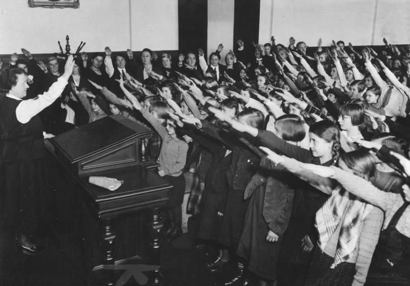Sejarah Salam Nazi, Benarkah Berasal dari Kekaisaran Romawi?