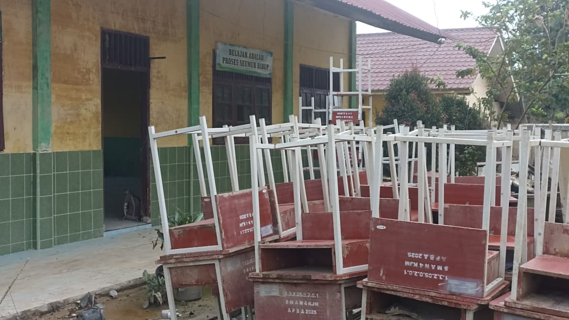 Debu Belantara Aceh Tamiang, Pendidikan dan Demi Masa