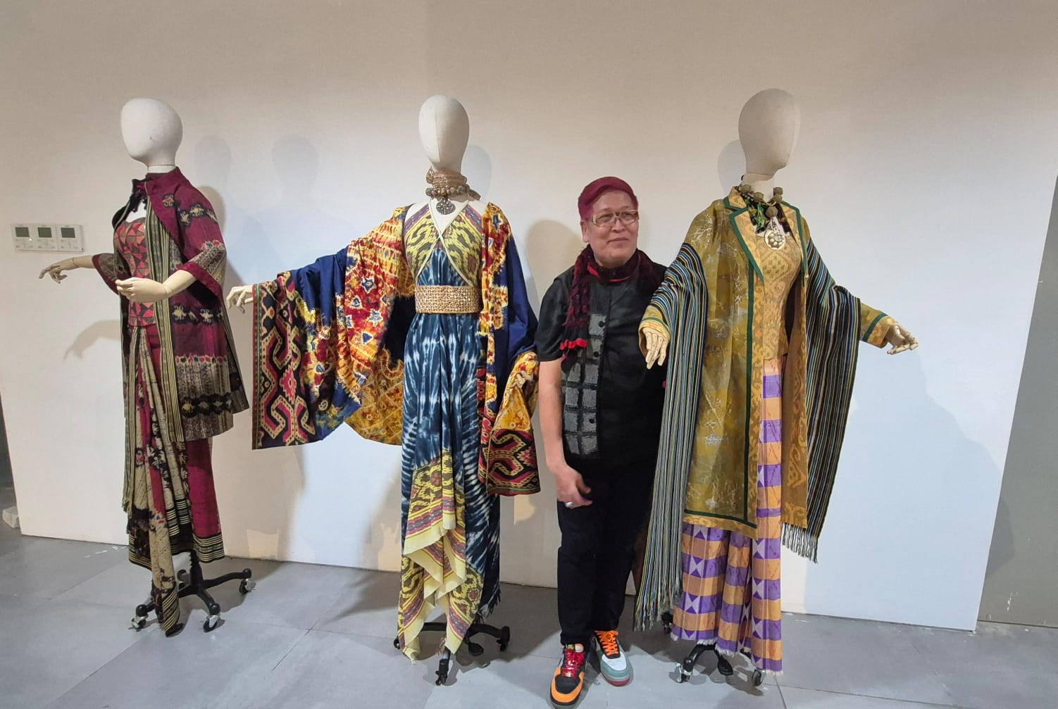 Enggak Cuma Ngajar, Dosen FSRD IKJ Unjuk Gigi  di Pameran Distrak TIM