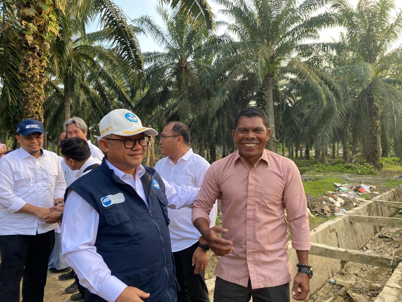 Debu Belantara Aceh Tamiang, Pendidikan dan Demi Masa