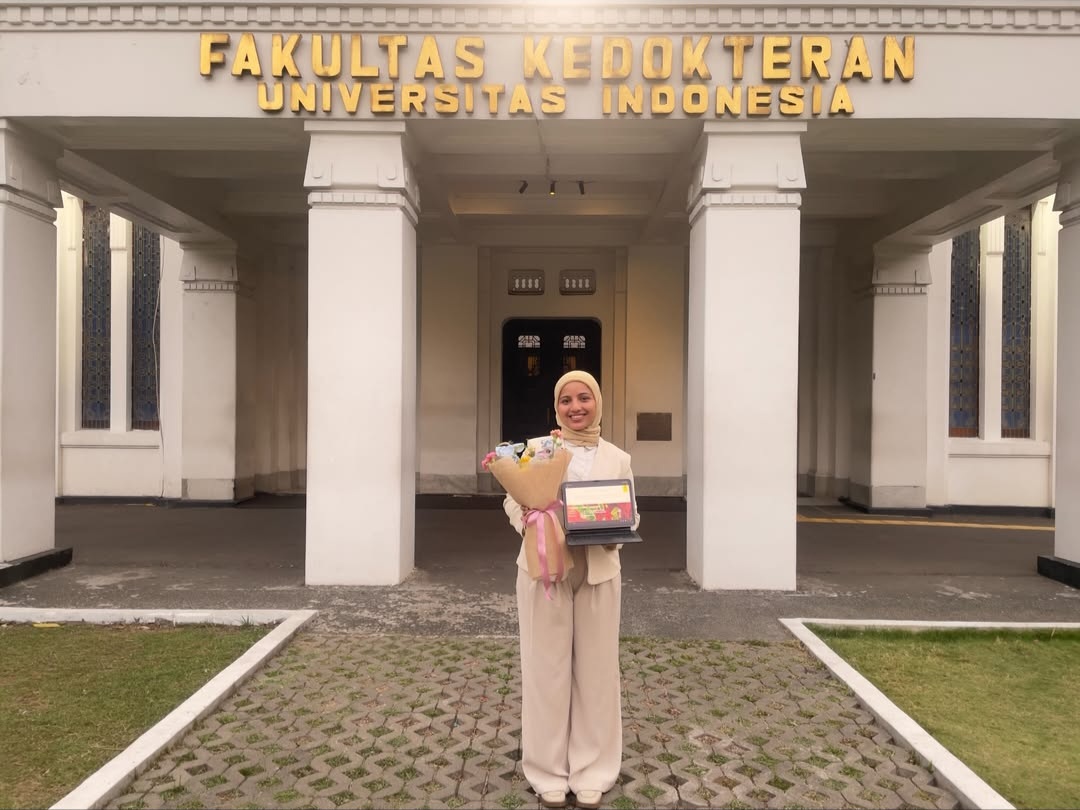Wakil Ketua BEM UI, Fathimah Azzahra Lulus Sidang Skripsi. DOK Instagram @fathimahzzhr